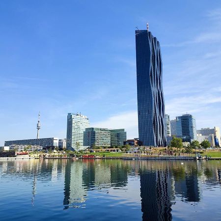 Center ! 3 Stops Away From The Center Of Vienna! Exterior photo